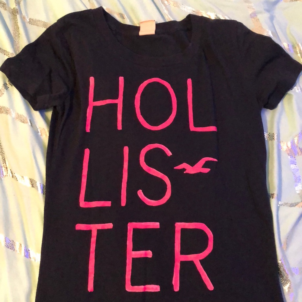 Hollister tshirt